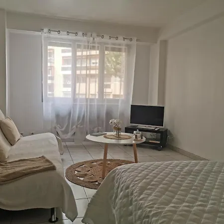 De 35m² Entre Et Juan Les Pins Lägenhet *