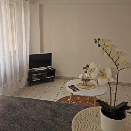 Studio De 35m² Entre Et Juan Les Pins