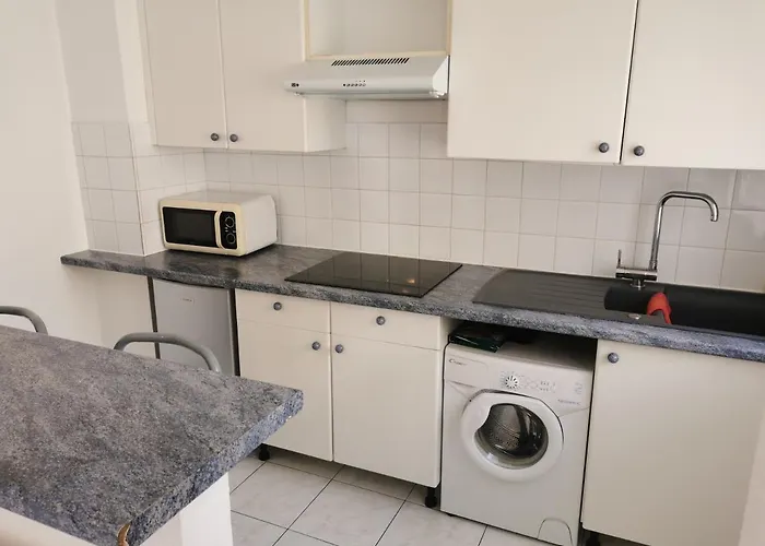 De 35m² Entre Et Juan Les Pins Антиб